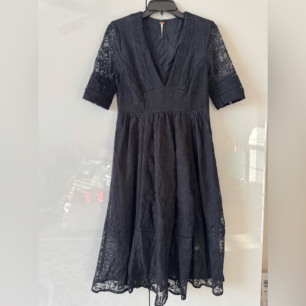 Free People Mountain Laurel Black Lace Dress sz 6
